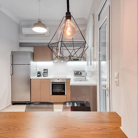 Modern 2-Bedroom Apt, 200M From The Acropolis Athen Exterior foto