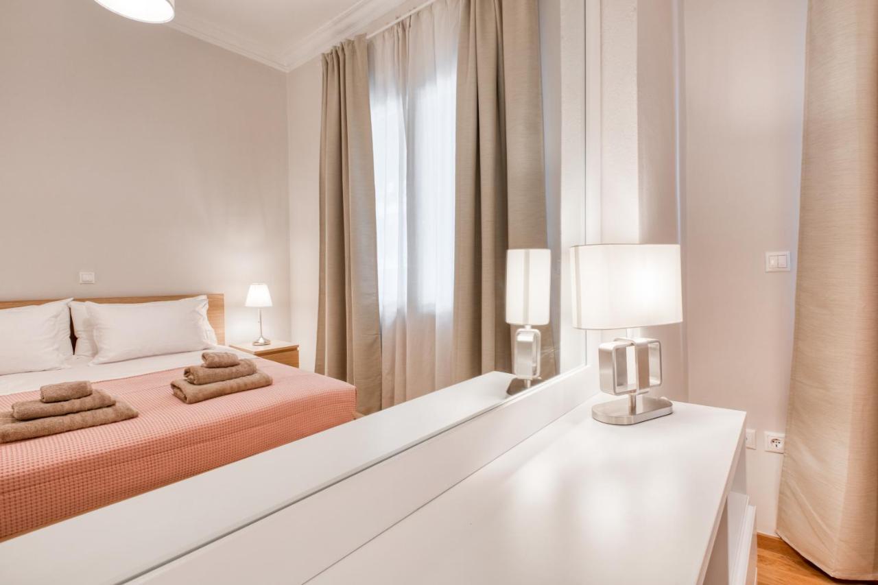 Modern 2-Bedroom Apt, 200M From The Acropolis Athen Exterior foto