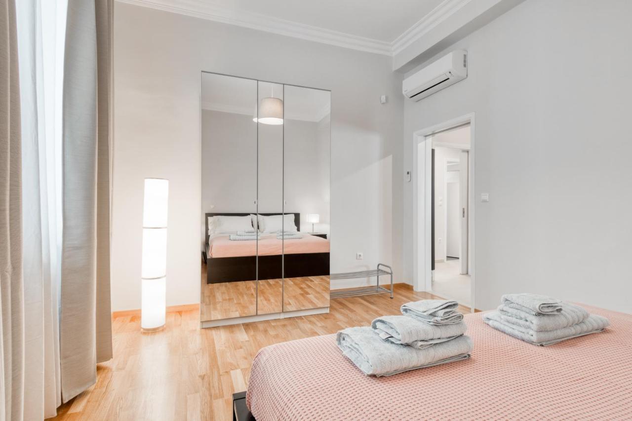 Modern 2-Bedroom Apt, 200M From The Acropolis Athen Exterior foto