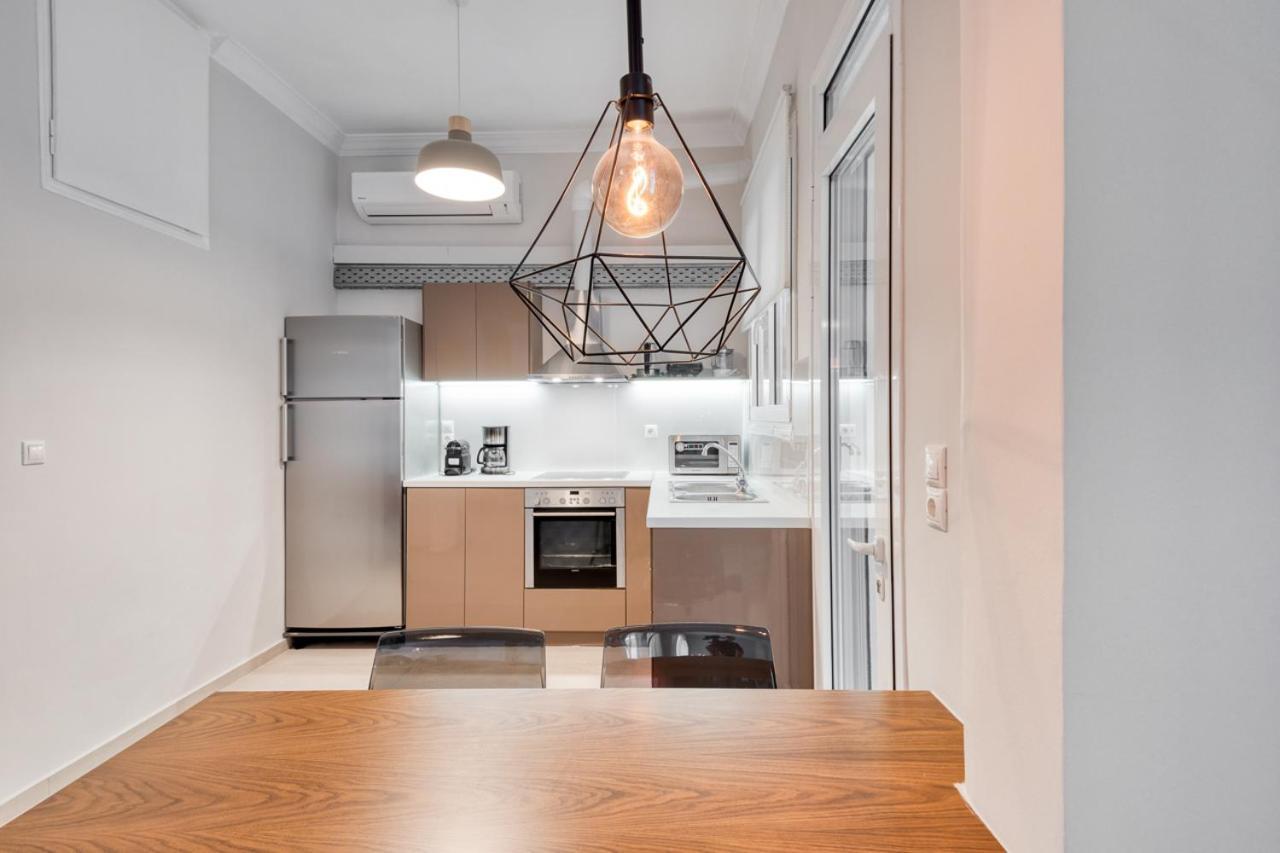Modern 2-Bedroom Apt, 200M From The Acropolis Athen Exterior foto